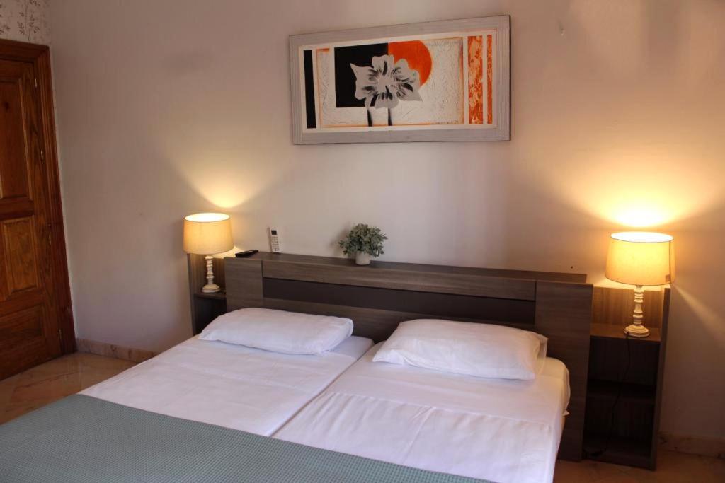 Hotel La Zubia , Granada ภายนอก รูปภาพ